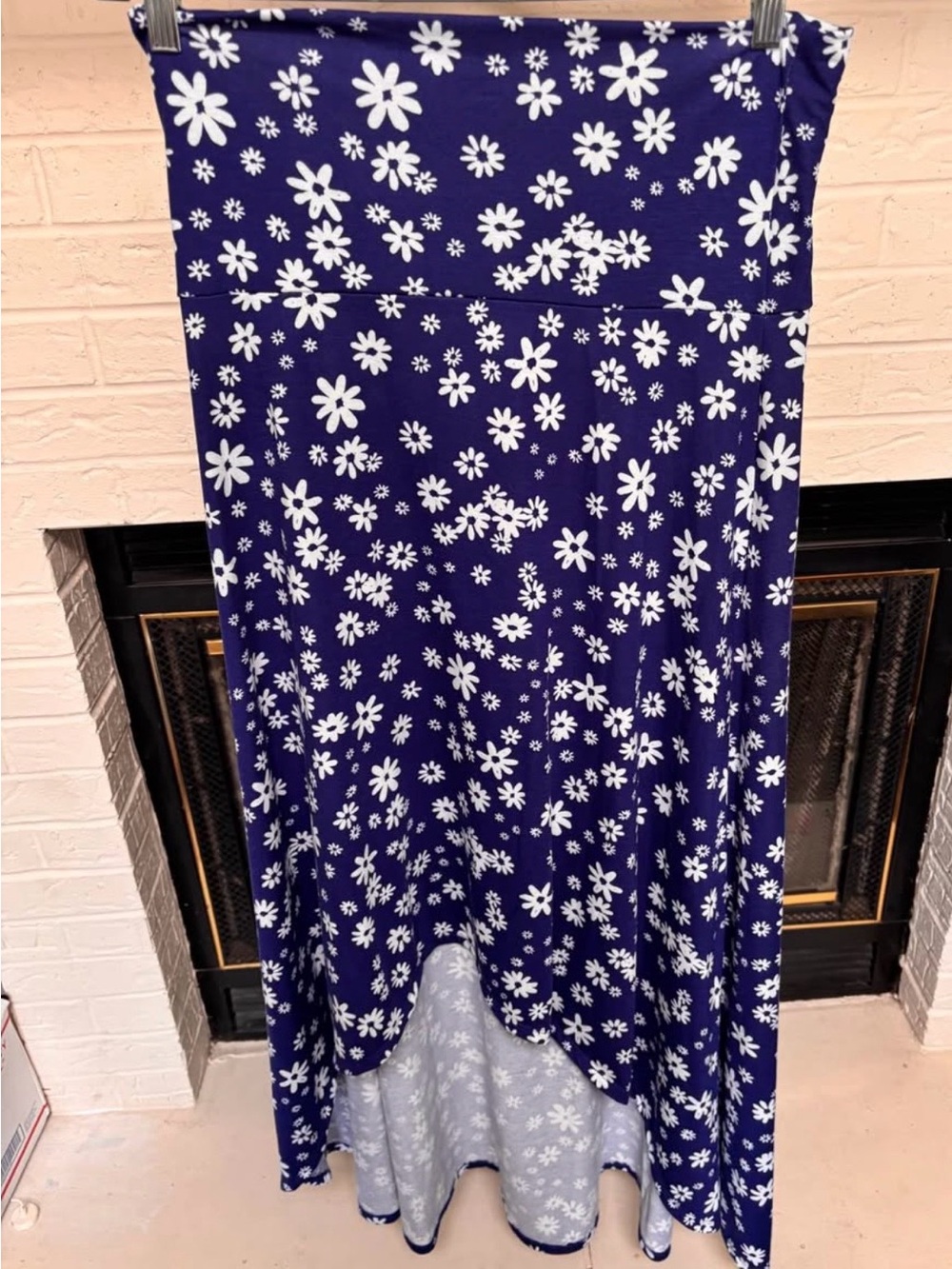 LuLaRoe Navy Blue Maxi Skirt with White Daisy Print